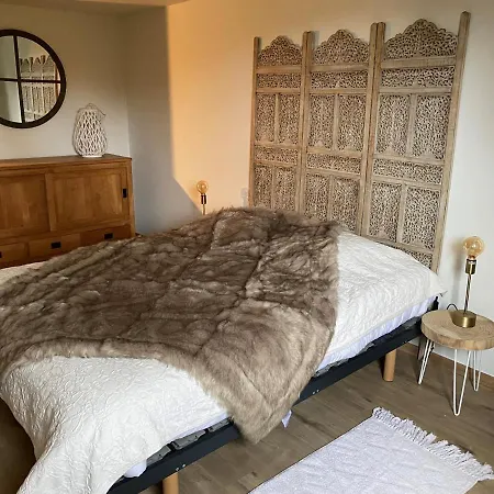 Le Logis Des Chenes, Superbe Dans Quartier Residentiel Proche De Namur Tatil Evi *